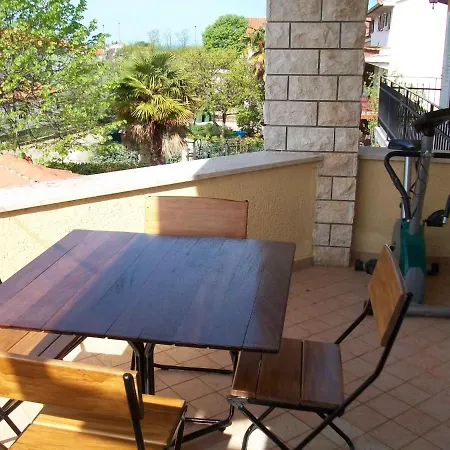 アパート Studio In Porec/istrien 40268 ポレッチ