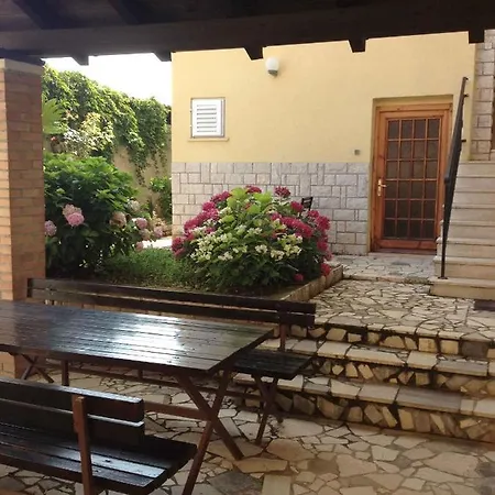 Studio In Porec/istrien 40268 Apartamento Poreč